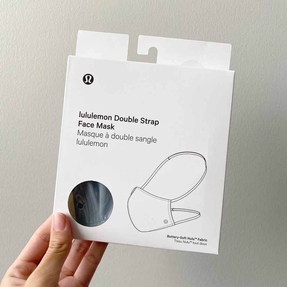 New Lululemon Mask Blue Cast